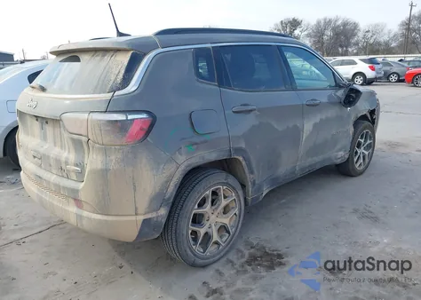 2024 Jeep Compass Latitude 4X4 from USA, damaged, VIN 3C4NJDBN0RT607678